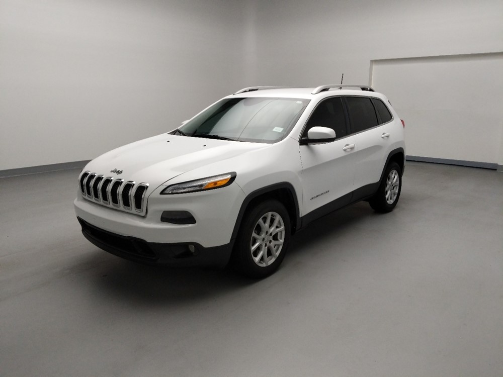 2018 Jeep Cherokee - Driver Front Bumper