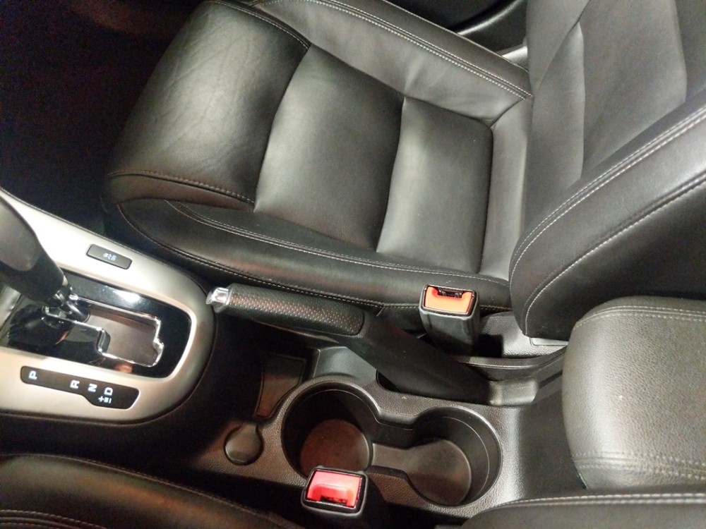 2016 Chevrolet Cruze - Center Console/Cup Holders