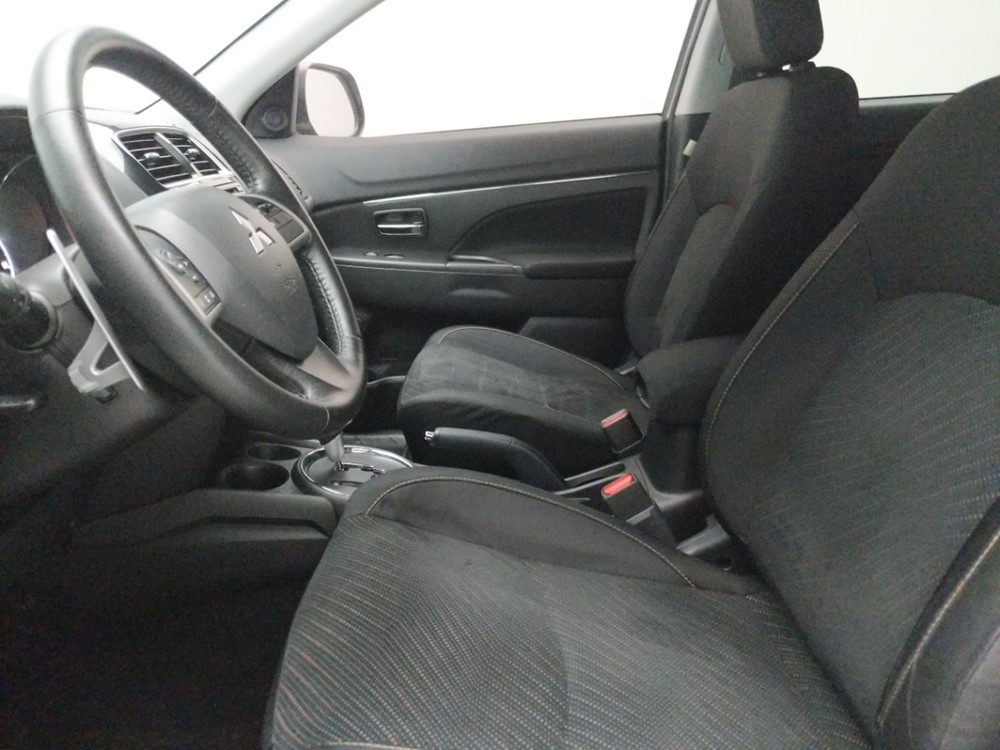 2015 Mitsubishi Outlander - Driver Front Seat