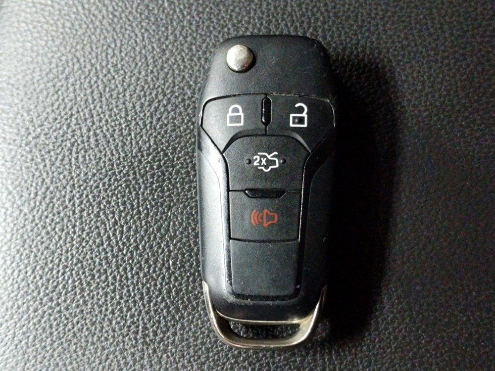 2016 Ford Fusion - Keys