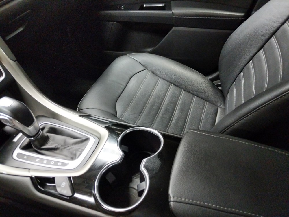 2016 Ford Fusion - Center Console/Cup Holders