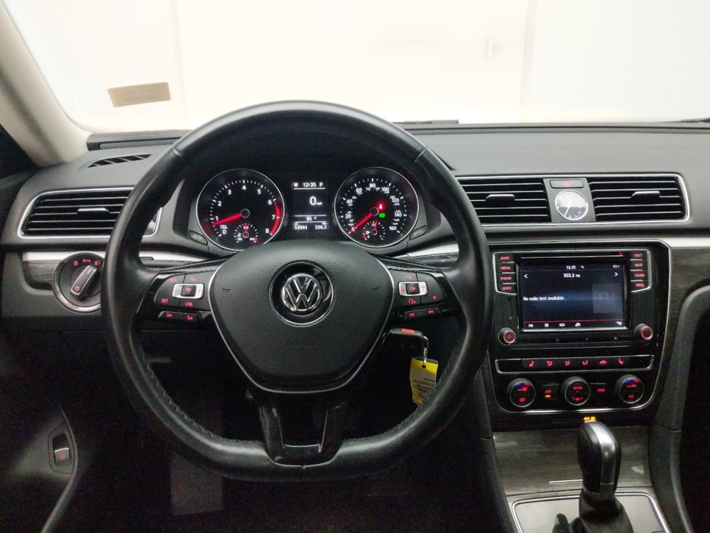 2016 Volkswagen Passat - Driver Dash