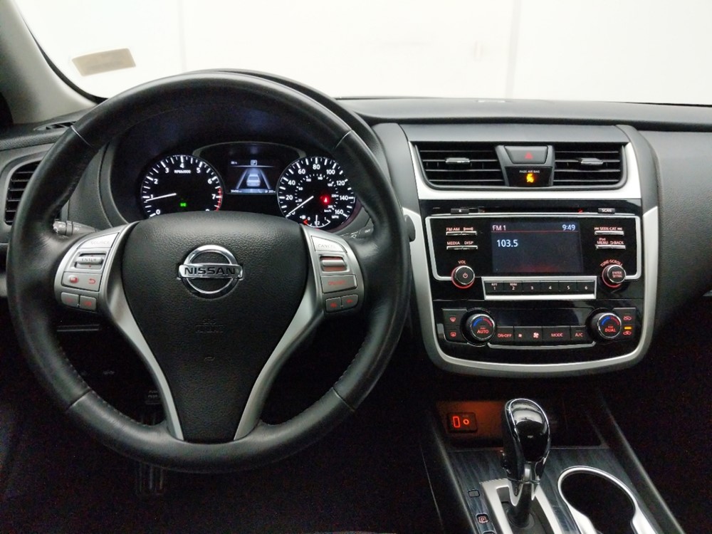 2018 Nissan Altima - Driver Dash
