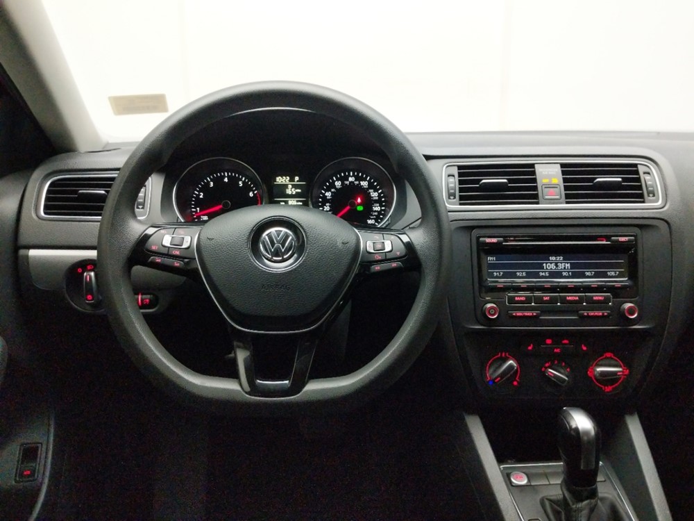 2015 Volkswagen Jetta - Driver Dash