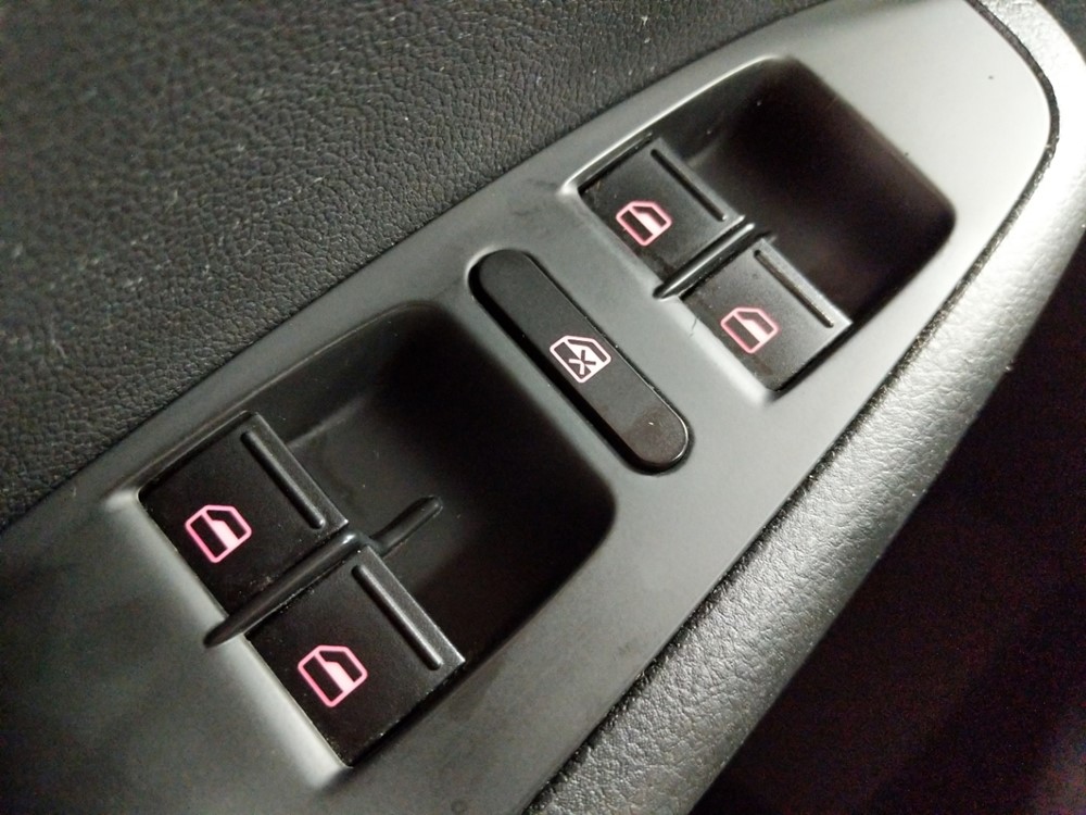 2015 Volkswagen Jetta - Driver Power Windows/Lock Control