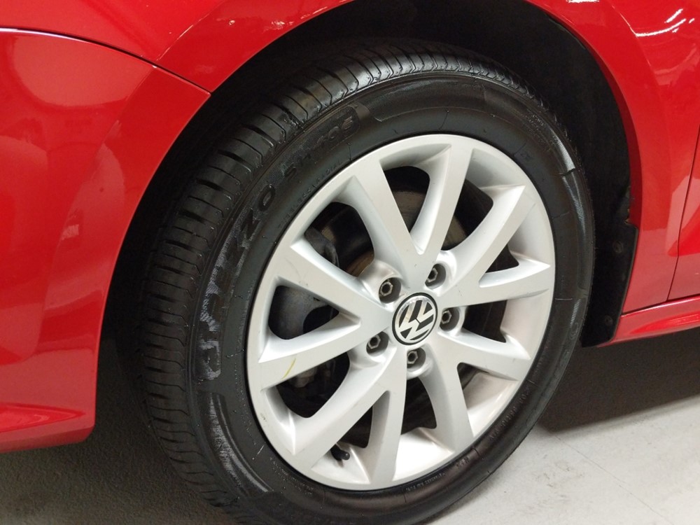 2015 Volkswagen Jetta - Wheel