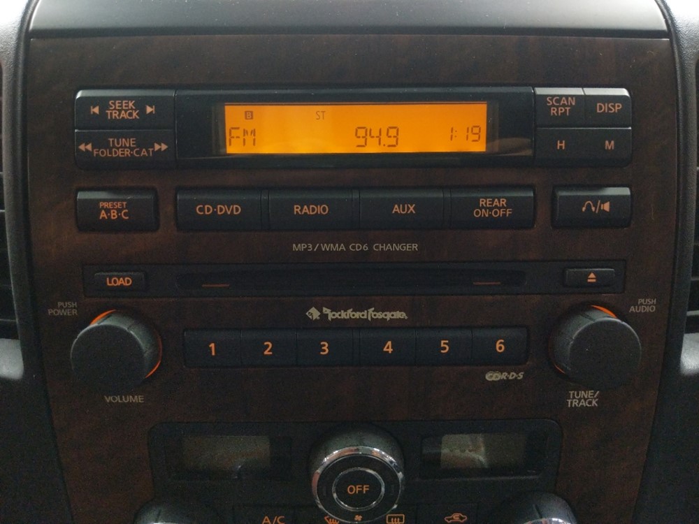 2010 Nissan Titan - Stereo Package