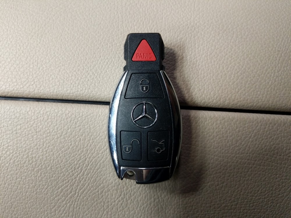 2016 Mercedes-Benz C300 - Keys