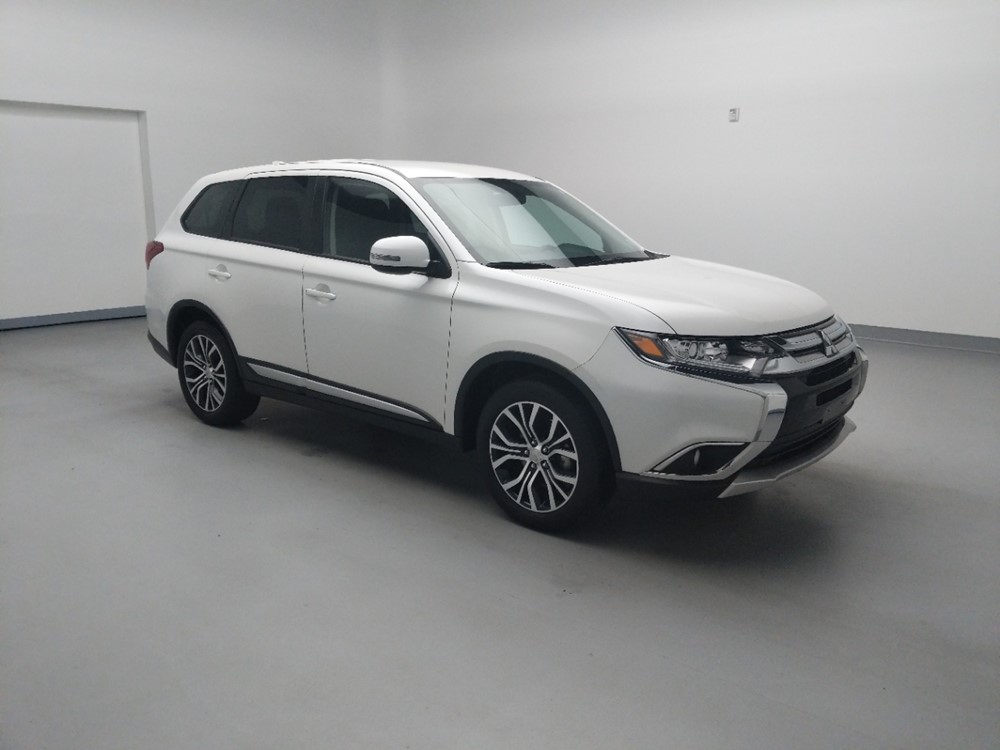 2018 Mitsubishi Outlander - Passenger Front Bumper