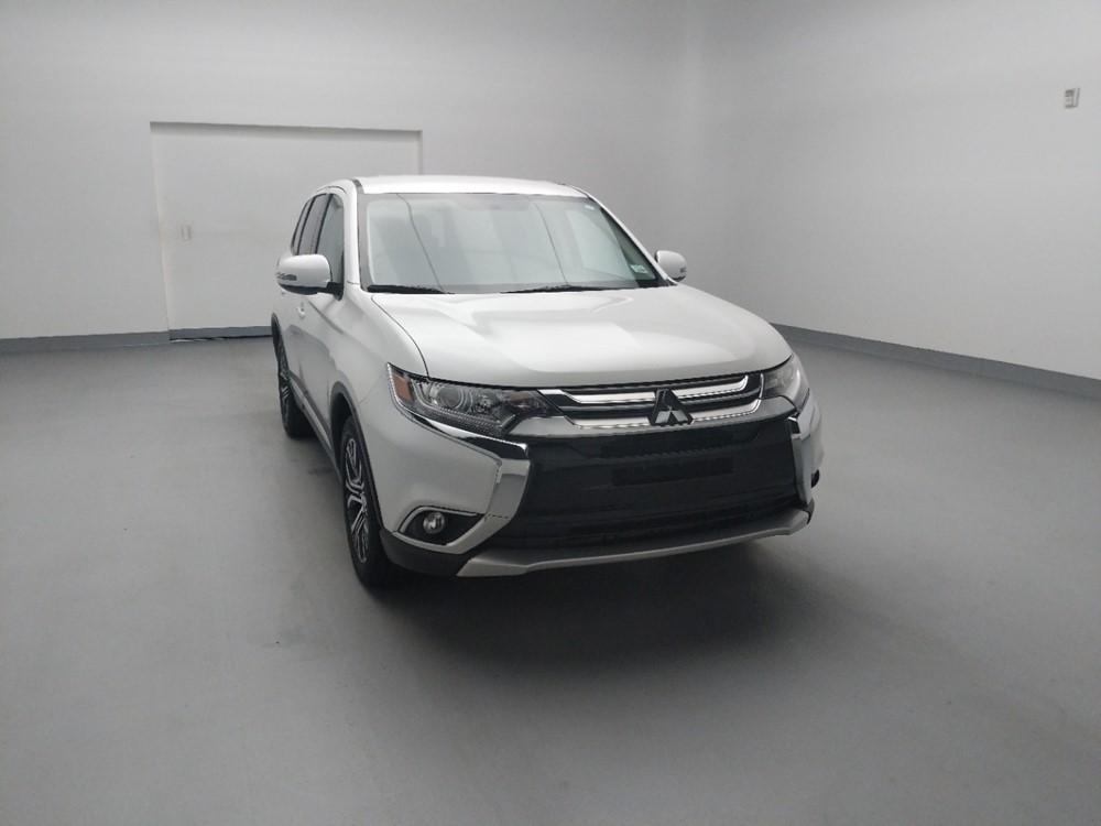 2018 Mitsubishi Outlander - Passenger Front Hood