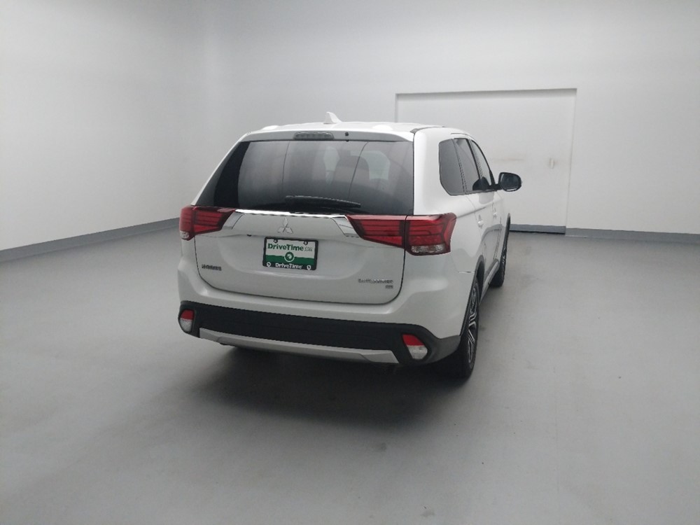 2018 Mitsubishi Outlander - Passenger Rear Trunk