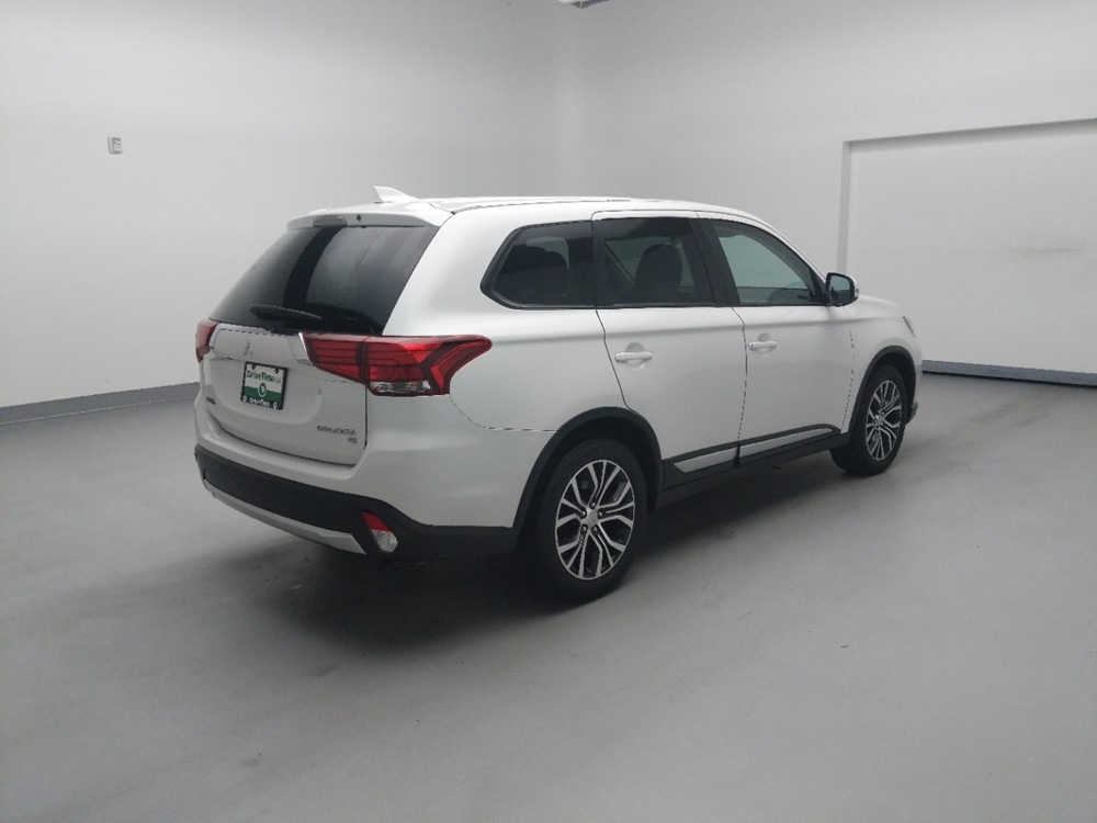 2018 Mitsubishi Outlander - Passenger Rear Bumper