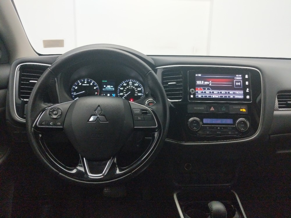 2018 Mitsubishi Outlander - Driver Dash