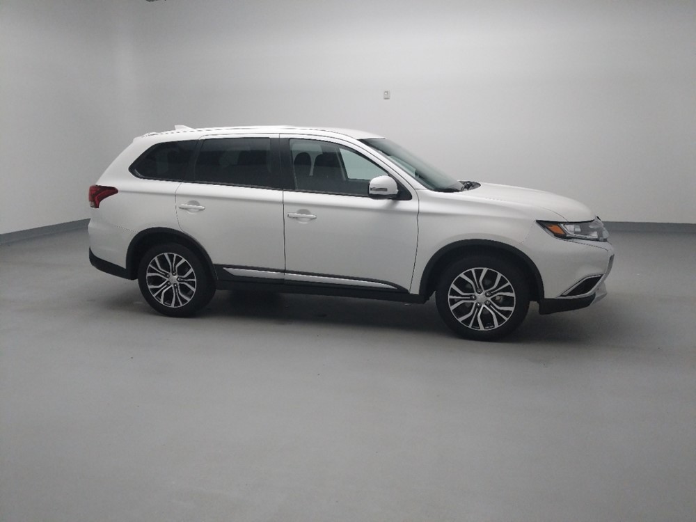 2018 Mitsubishi Outlander - Passenger Front Side
