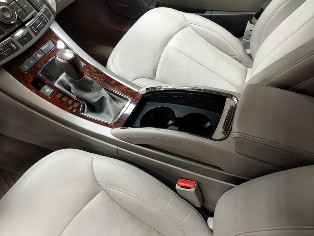2010 Buick LaCrosse - Center Console/Cup Holders
