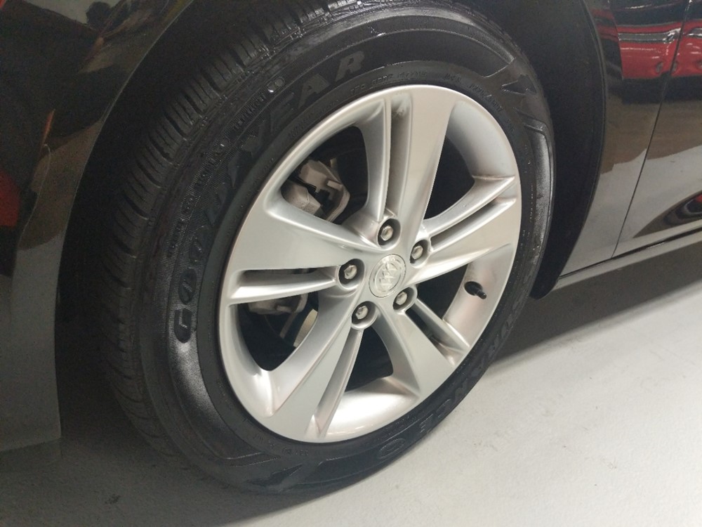 2018 Buick Regal Sportback - Wheel