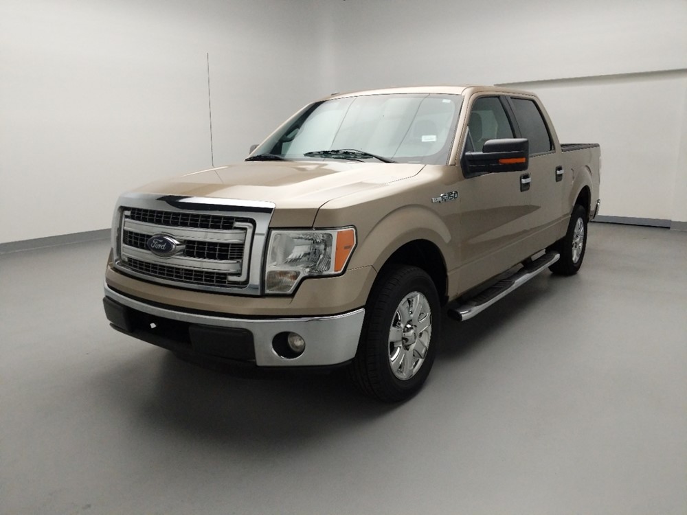 Used 2013 Ford F-150 Driver Front Bumper