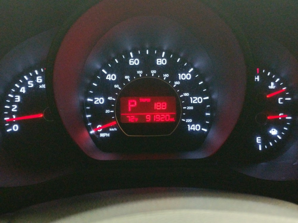 2014 Kia Soul - Odometer Close Up