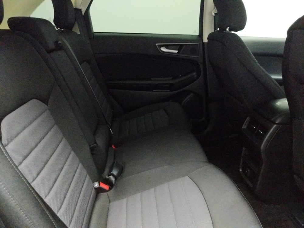 2016 Ford Edge - Passenger Rear Seat