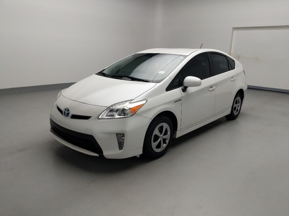 Used 2013 Toyota Prius Driver Front Bumper