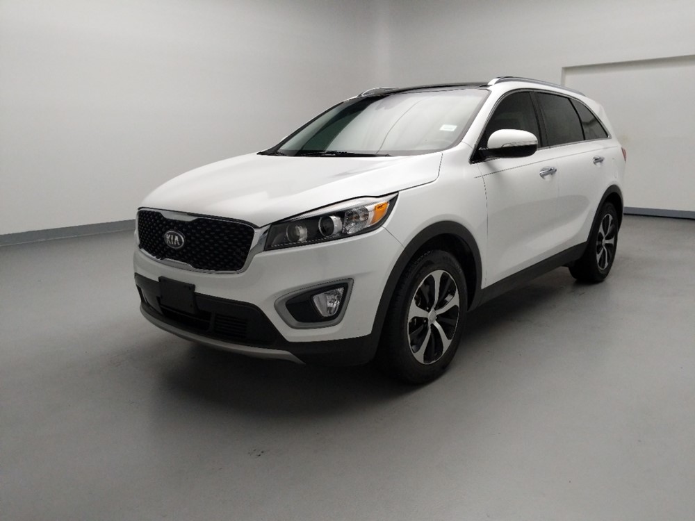 Used 2017 Kia Sorento Driver Front Bumper