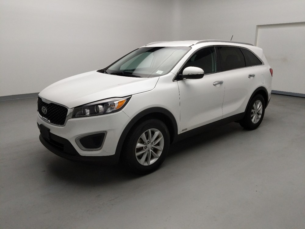Used 2017 Kia Sorento Driver Front Bumper