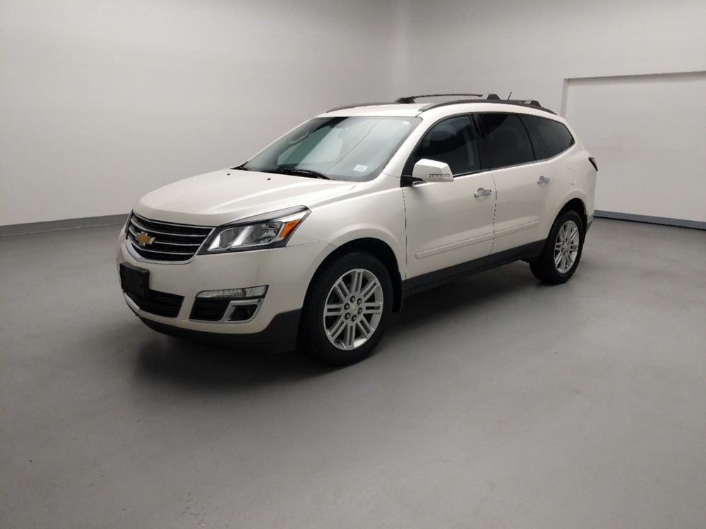 Used 2014 Chevrolet Traverse Driver Front Bumper