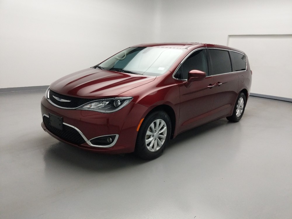 Used 2018 Chrysler Pacifica Driver Front Bumper
