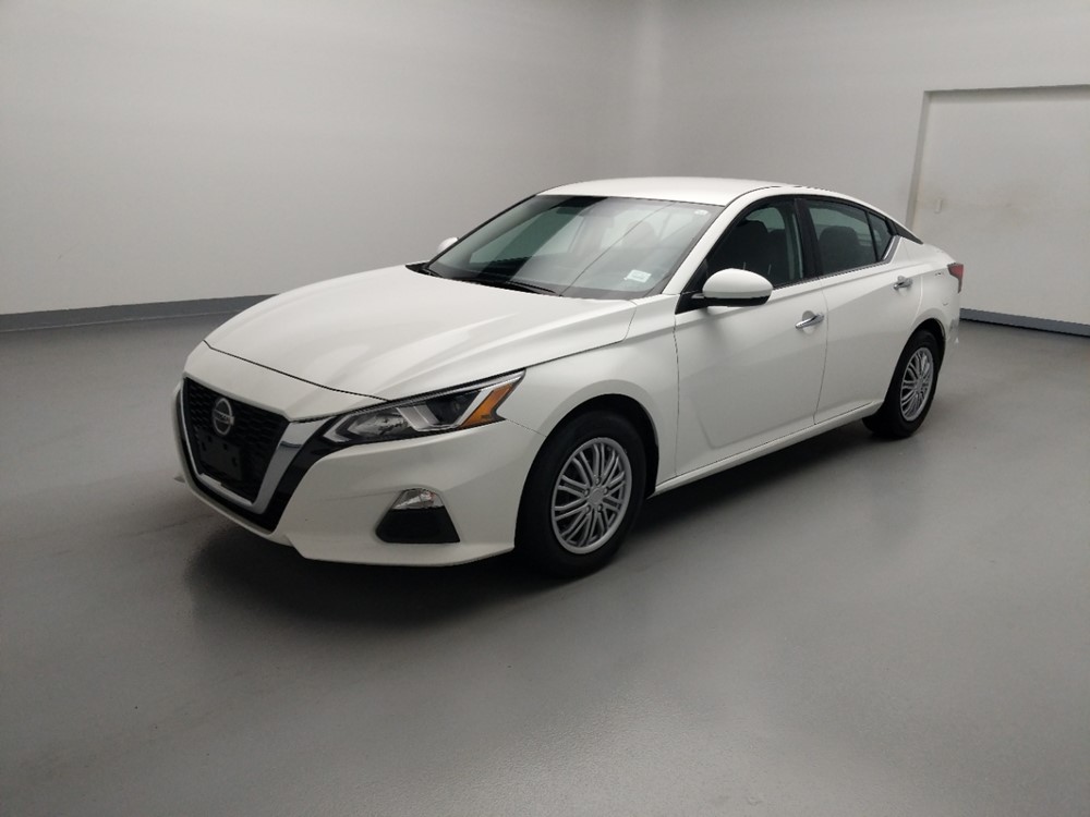 Used 2019 Nissan Altima Driver Front Bumper