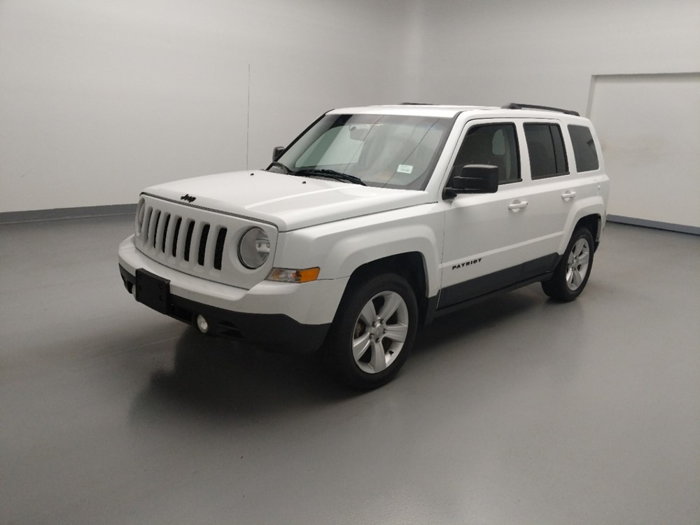 Used 2014 Jeep Patriot Driver Front Bumper
