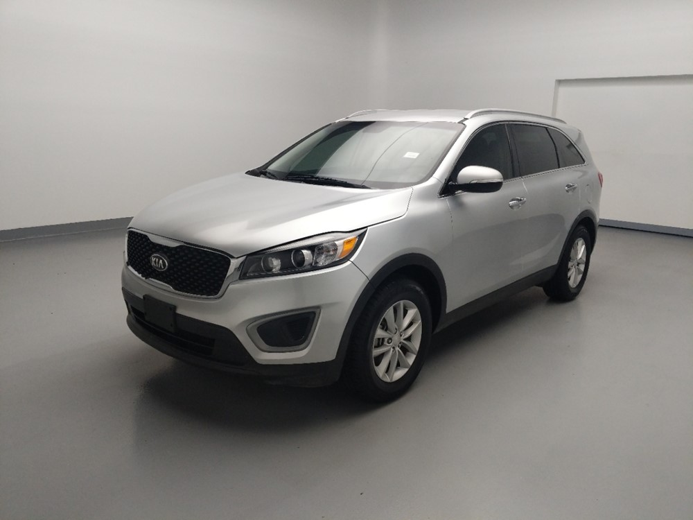 Used 2016 Kia Sorento Driver Front Bumper