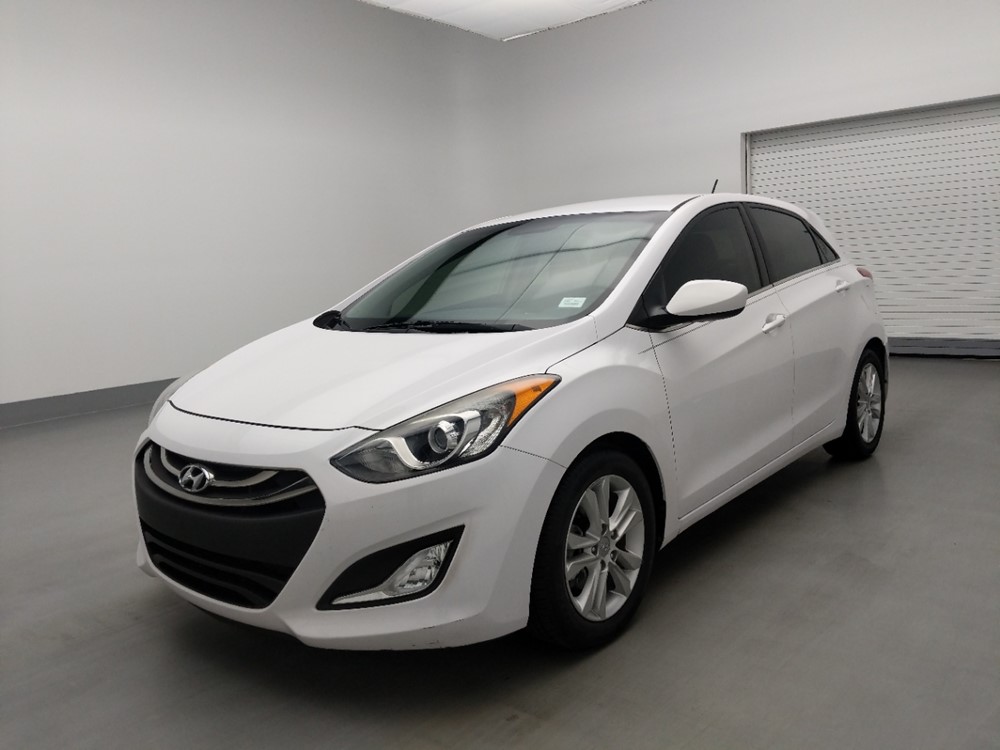 Used 2014 Hyundai Elantra Driver Front Bumper