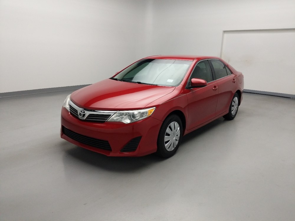 Used 2013 Toyota Camry Driver Front Bumper