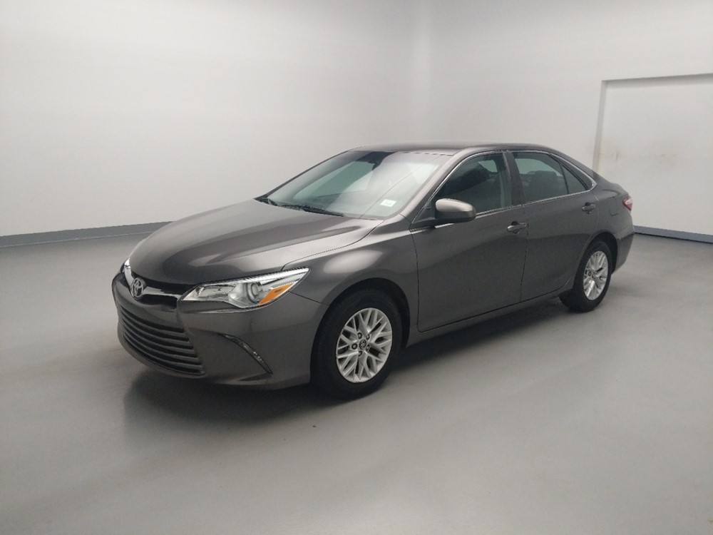 Used 2016 Toyota Camry Driver Front Bumper