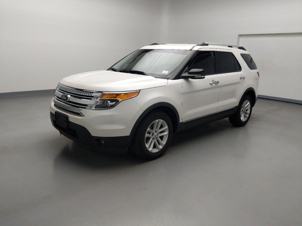 Used 2013 Ford Explorer Driver Front Bumper