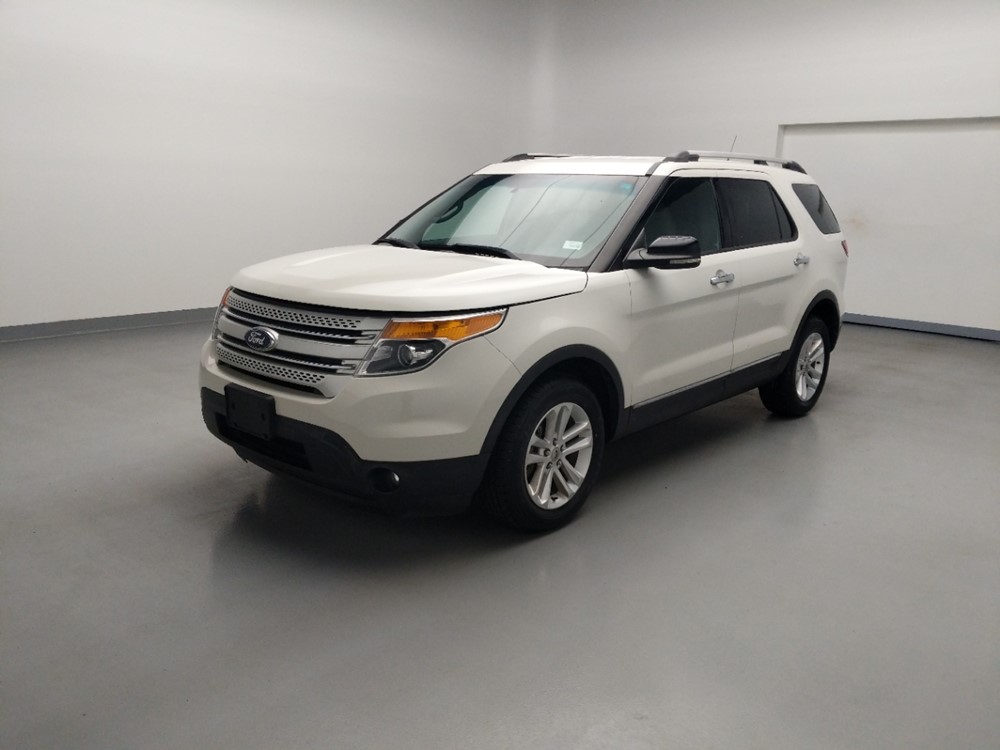 Used 2011 Ford Explorer Driver Front Bumper