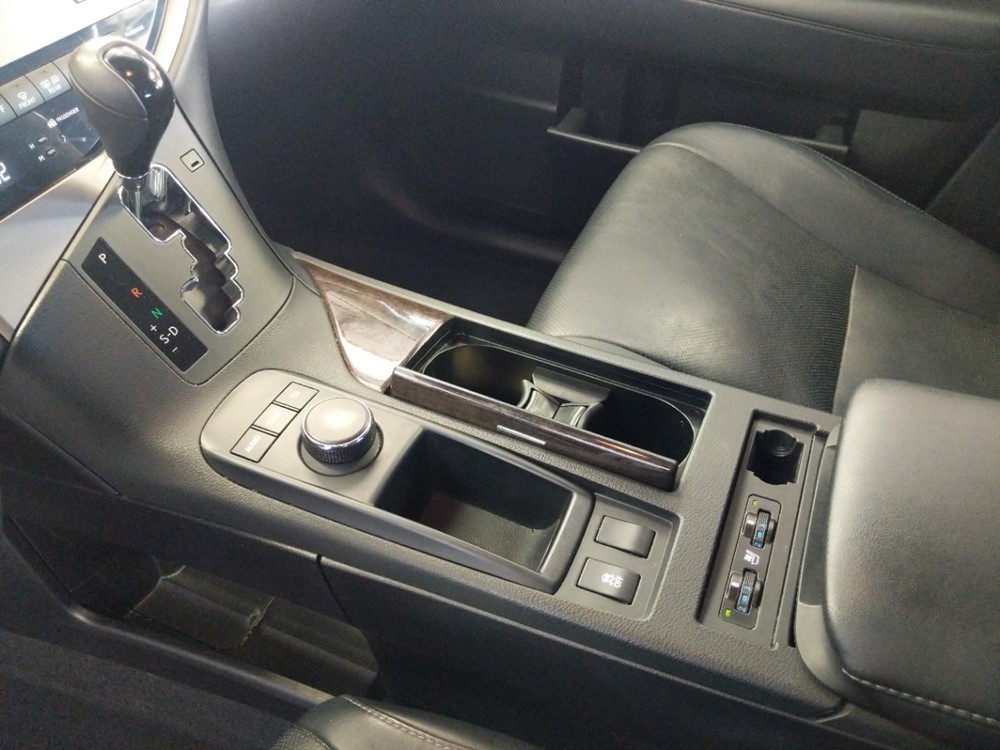 2013 Lexus RX 350 - Center Console/Cup Holders