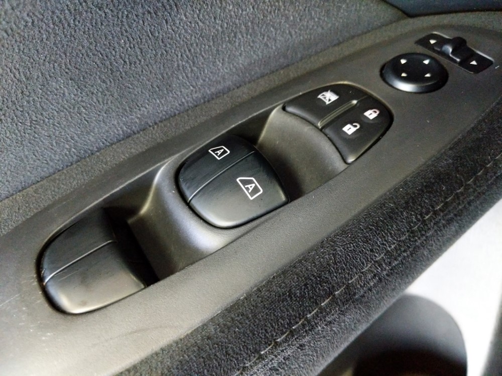 2015 Nissan Pathfinder - Driver Power Windows/Lock Control