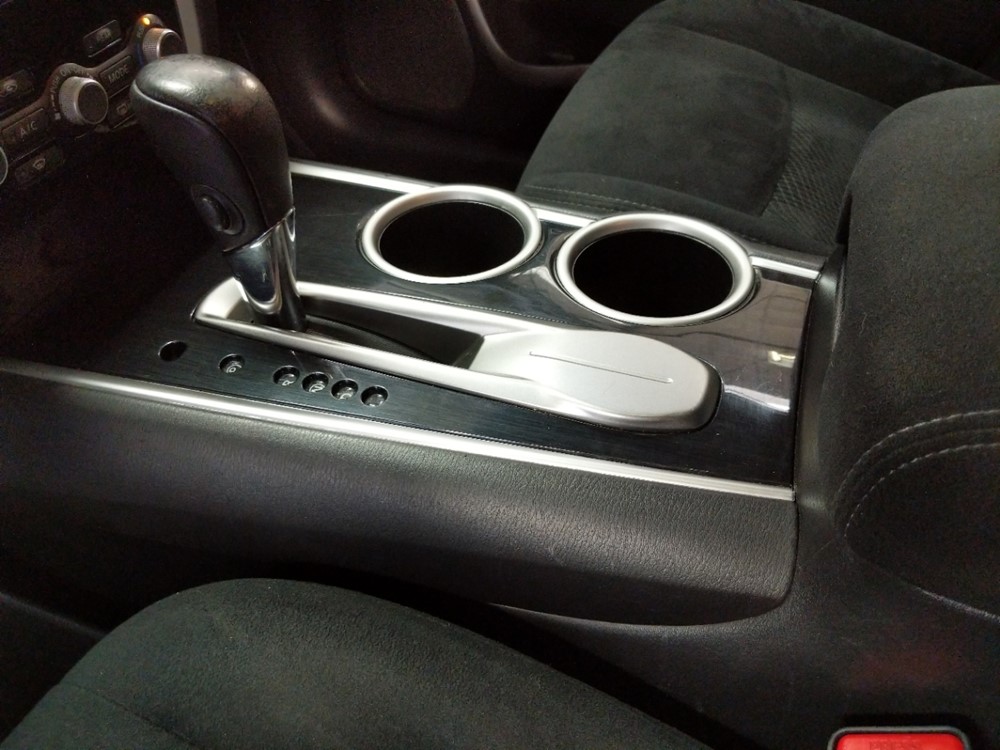 2015 Nissan Pathfinder - Center Console/Cup Holders