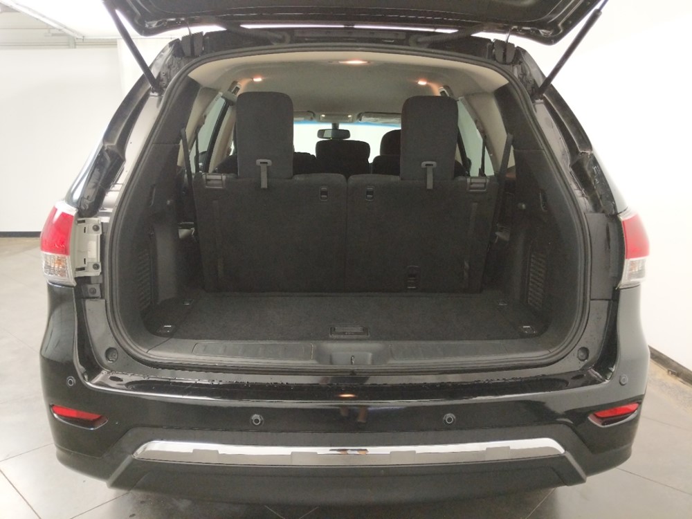 2015 Nissan Pathfinder - Trunk