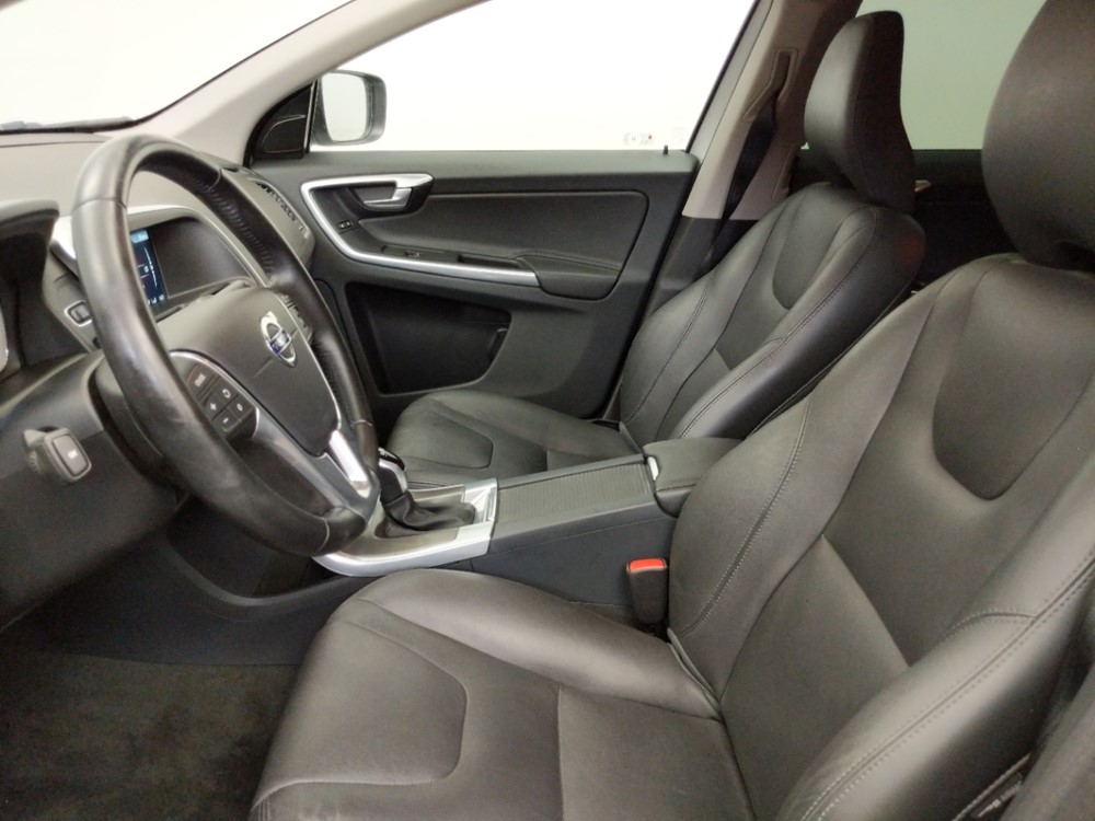 2016 Volvo XC60 - Driver Front Seat