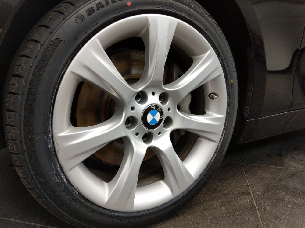 2013 BMW 335i - Wheel