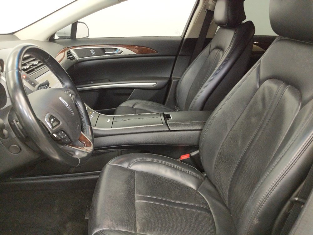 2016 Lincoln MKZ - Driver Front Seat