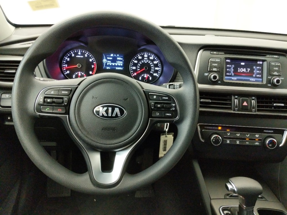2016 Kia Optima - Driver Dash