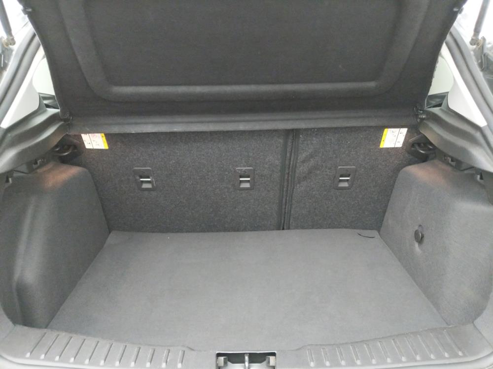 2016 Ford Focus - Trunk