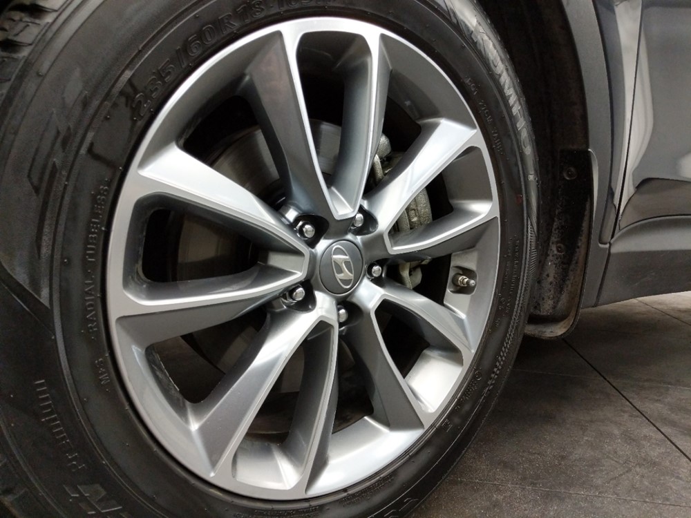 2017 Hyundai Santa Fe - Wheel
