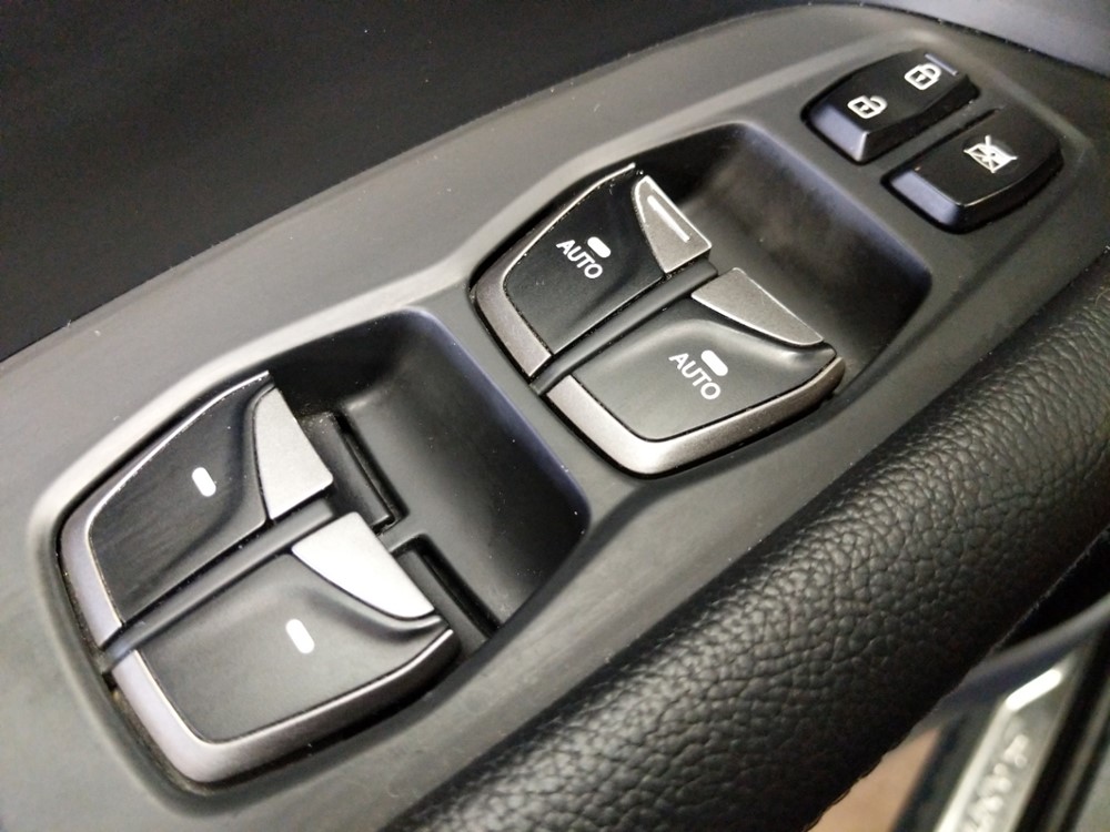 2017 Hyundai Santa Fe - Driver Power Windows/Lock Control
