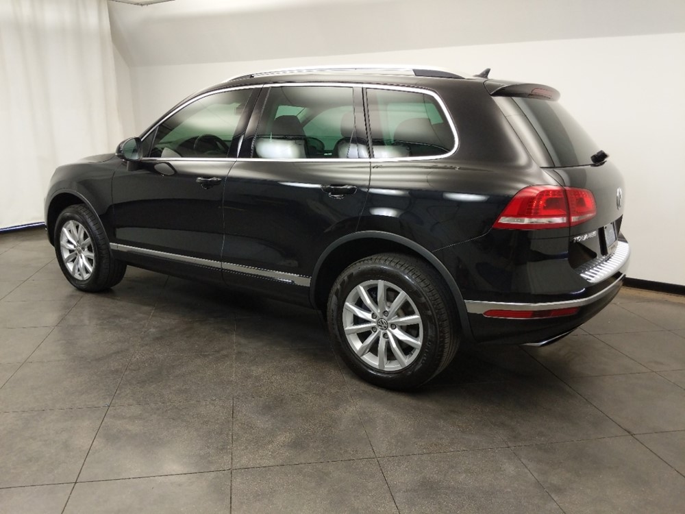 2015 Volkswagen Touareg - Driver Rear Side