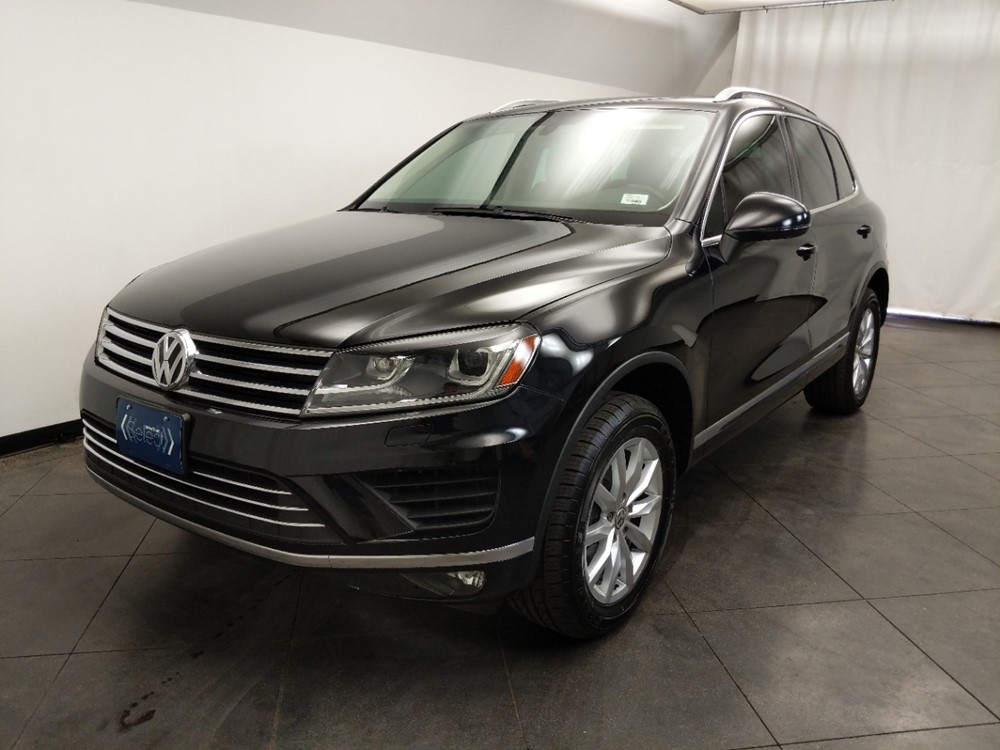2015 Volkswagen Touareg - Driver Front Bumper