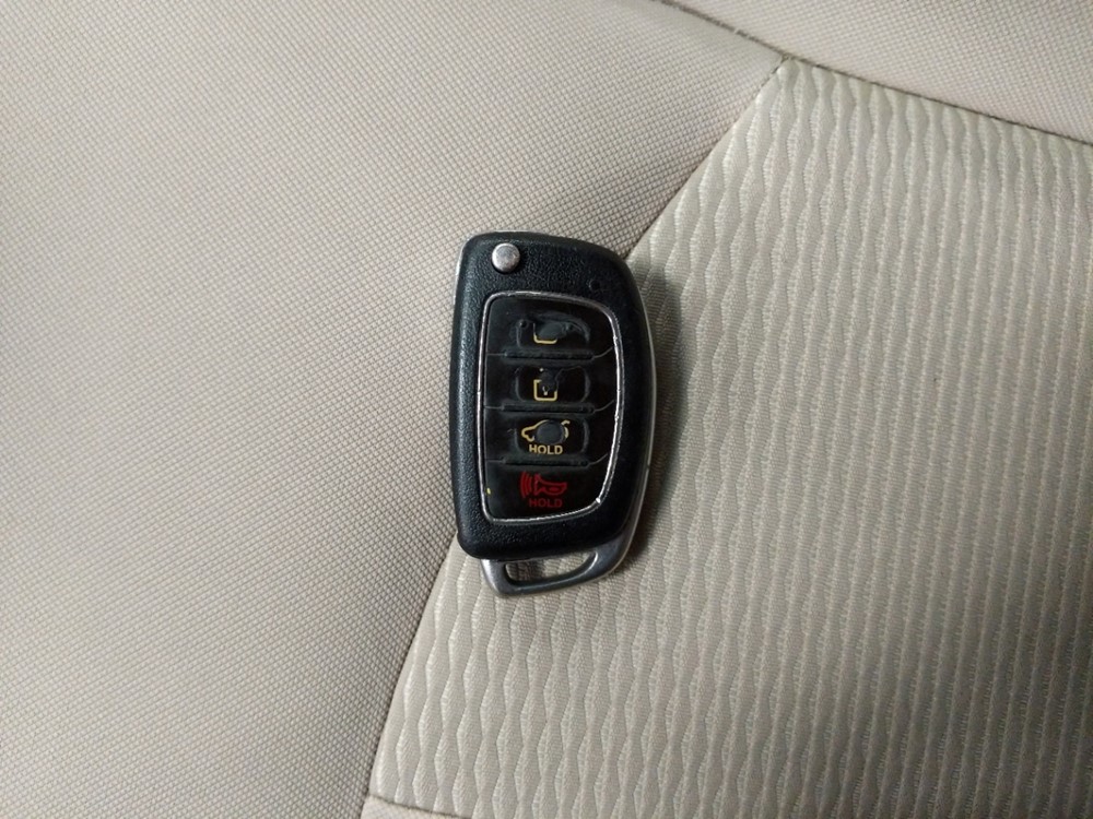 2015 Hyundai Sonata - Keys